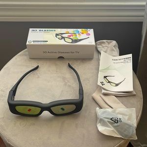 NWT 3D Active Shutter Glasses Rechargeable for RF 3D TV, 3D Glasses